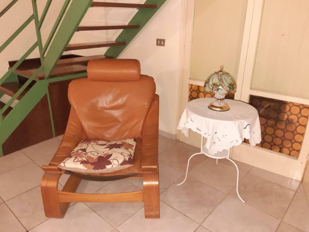B&B Il Nespolo Salerno Exterior foto